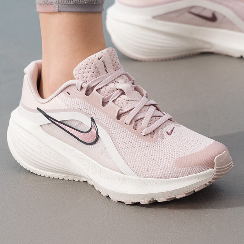 Damskie buty Nike, oryginalne, – Lightweight Road Running Shoes recenzja i cena