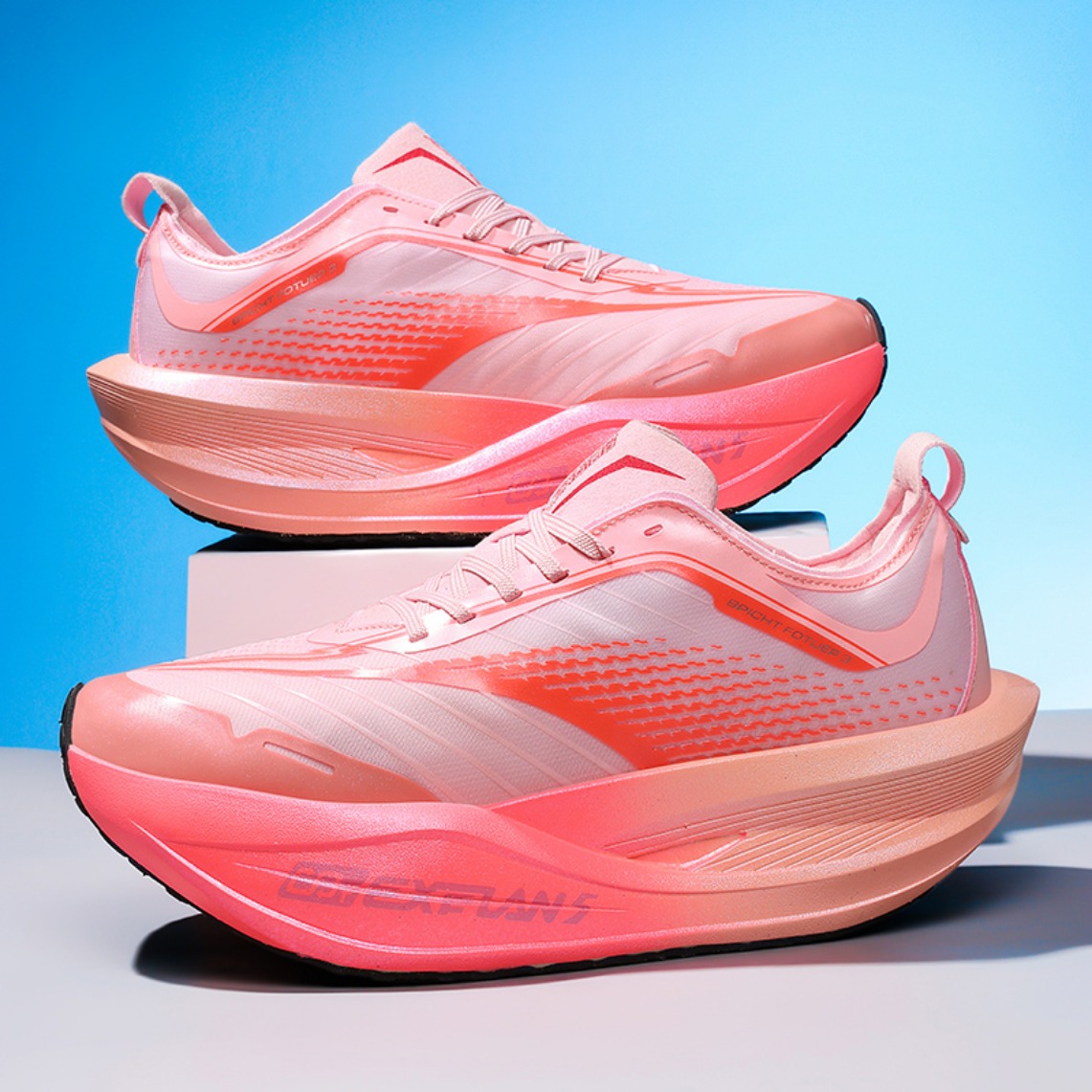 Męskie i damskie buty do biega – Carbon Plate Marathon Racing Shoes recenzja i cena