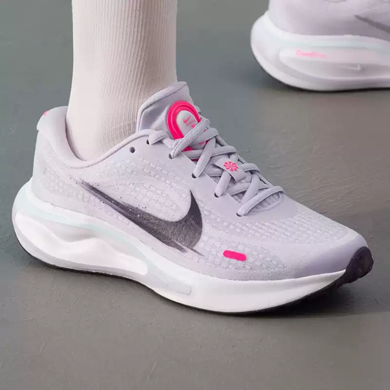 Damskie buty Nike, oryginalne, – Lightweight Road Running Shoes recenzja i cena
