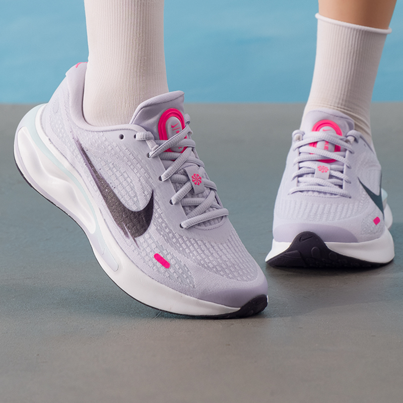 Damskie buty Nike, oryginalne, – Lightweight Road Running Shoes recenzja i cena